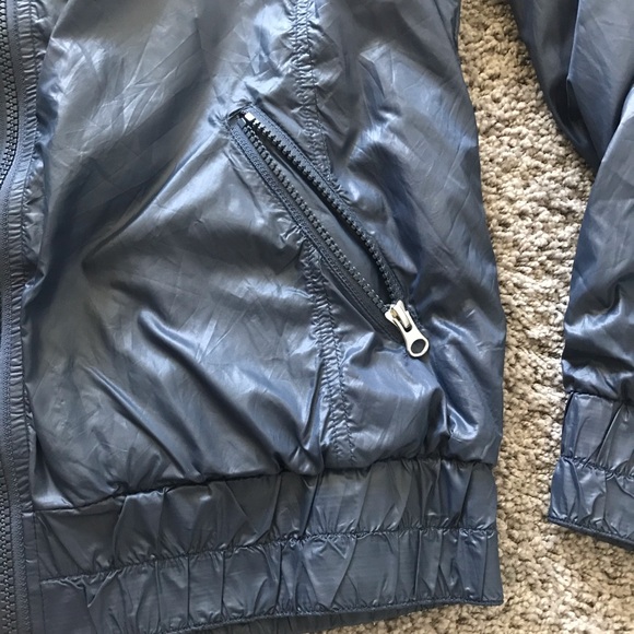 Windbreaker - Picture 5 of 5